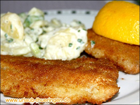 Kabeljaufilet im Bierteigmantel