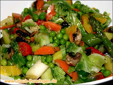 Warmer Gemüsesalat