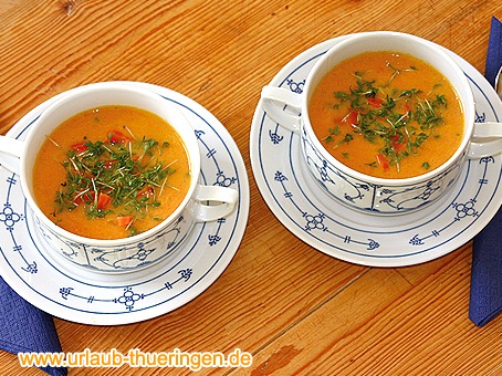 Kokos-Ingwer-Karottensuppe